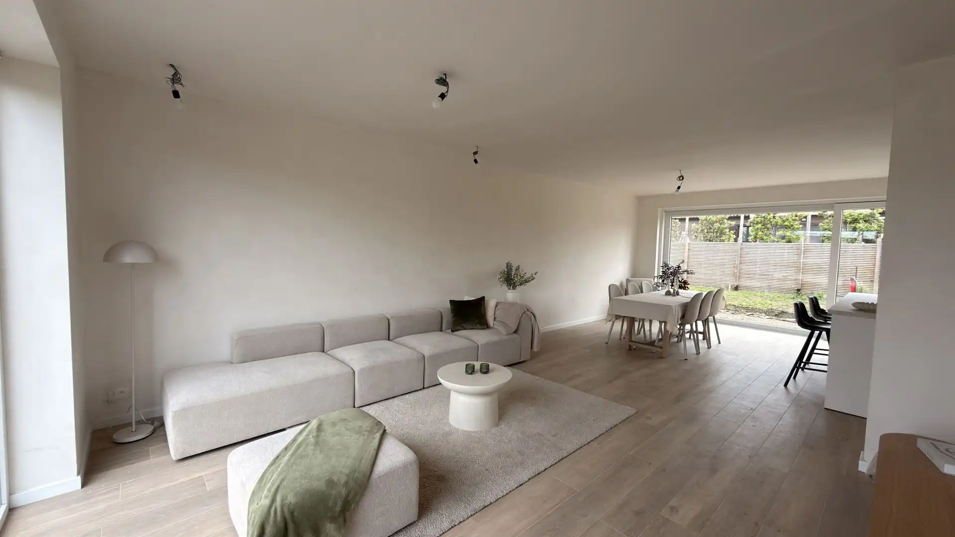 Landelijk gelegen nieuwbouwproject in Sint-Eloois-Vijve foto 3