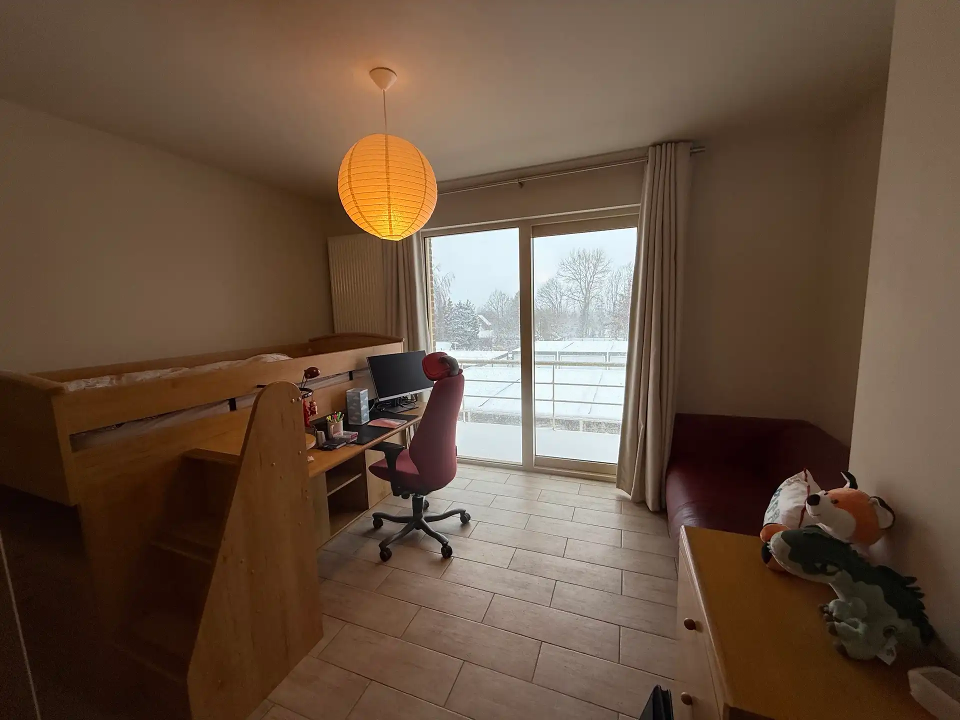 ERONDEGEM - Ruim, energiezuinig appartement met garage. foto 6