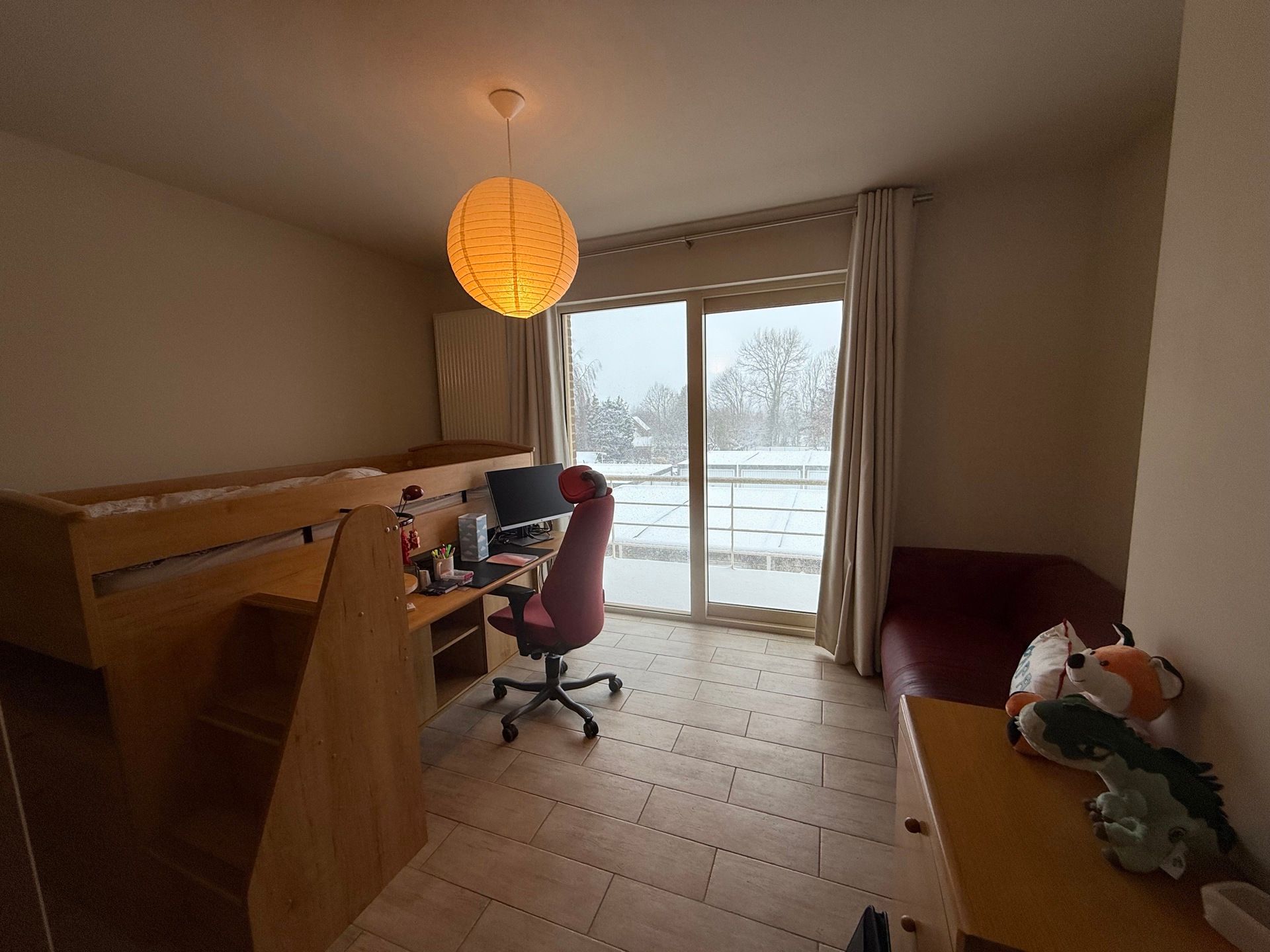 ERONDEGEM - Ruim, energiezuinig appartement met garage. foto 6