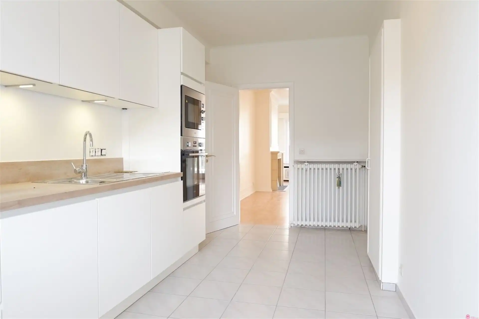 Gezellig appartement met garage in het centrum! foto 7