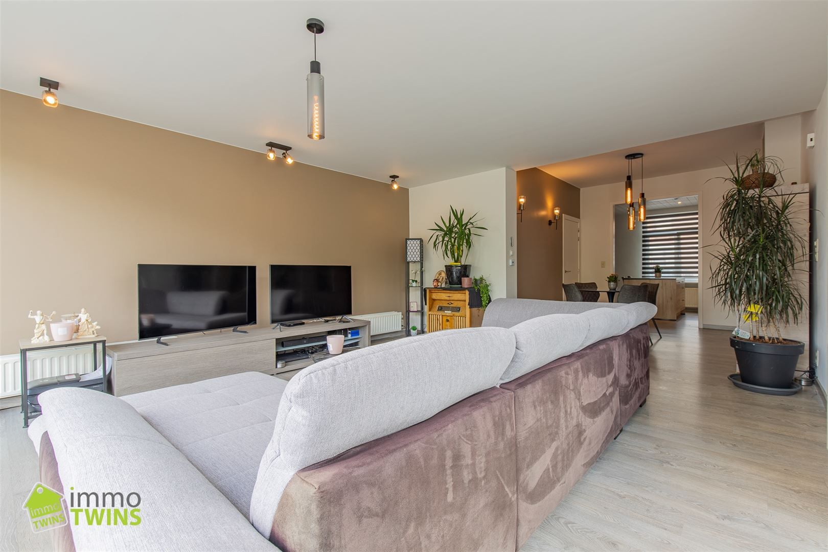 instapklare woning met oprit & tuin te Hamme foto 7