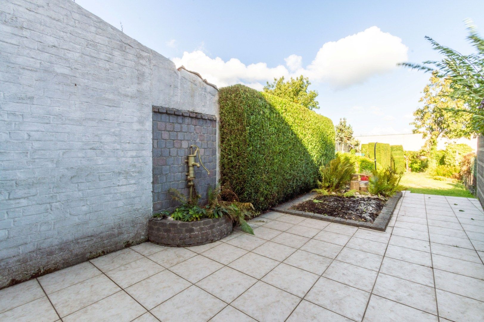 TOPLIGGING: WONING MET 3 SLAAPKAMERS + TUIN ! foto 10