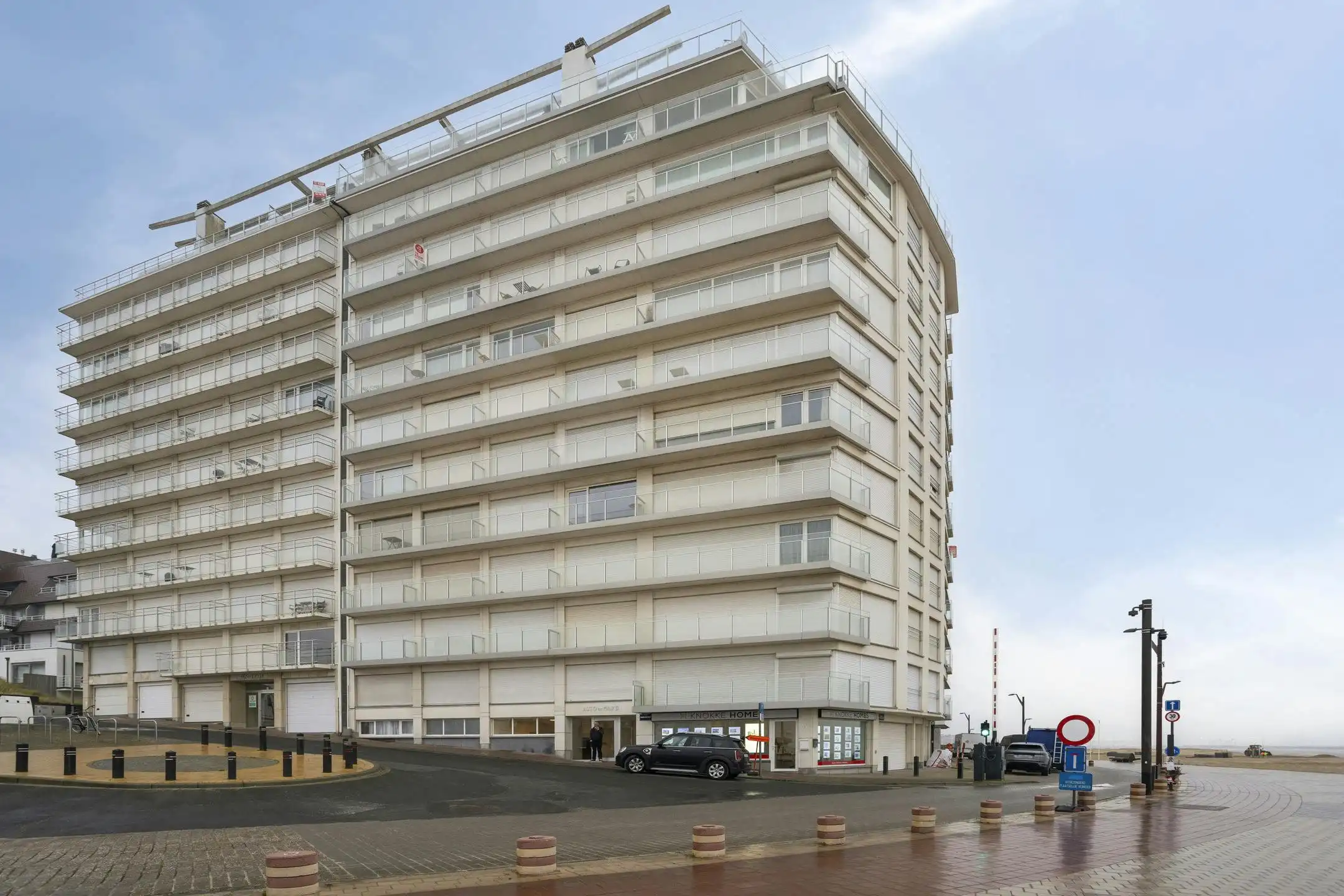 Te renoveren studio met uniek zeezicht te koop in Duinbergen foto 12