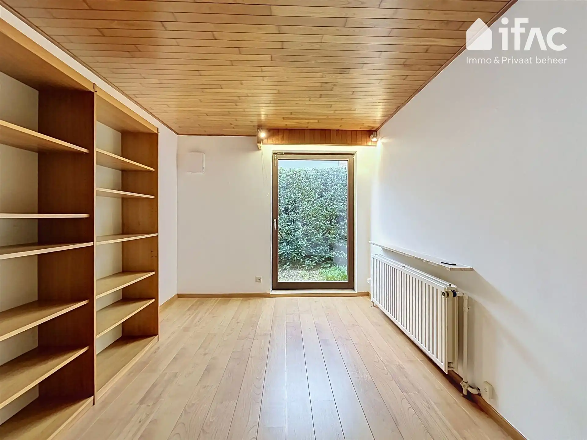 Zeer ruime bungalow voorzien van zonnepanelen  foto 17