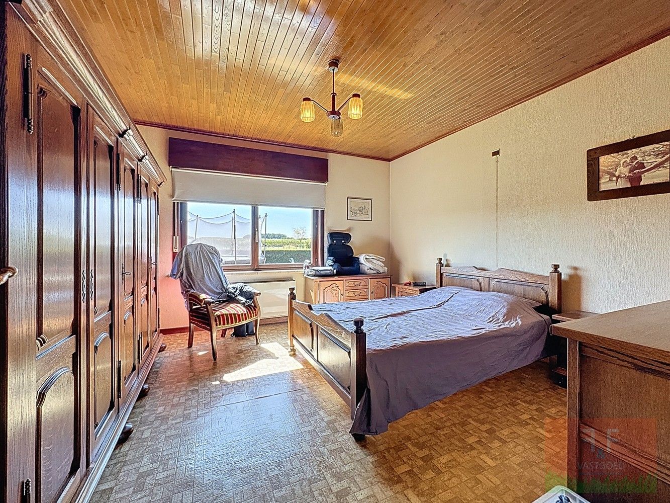 Vrijstaande eengezinswoning met 4 slaapkamers en 2 badkamers foto 12