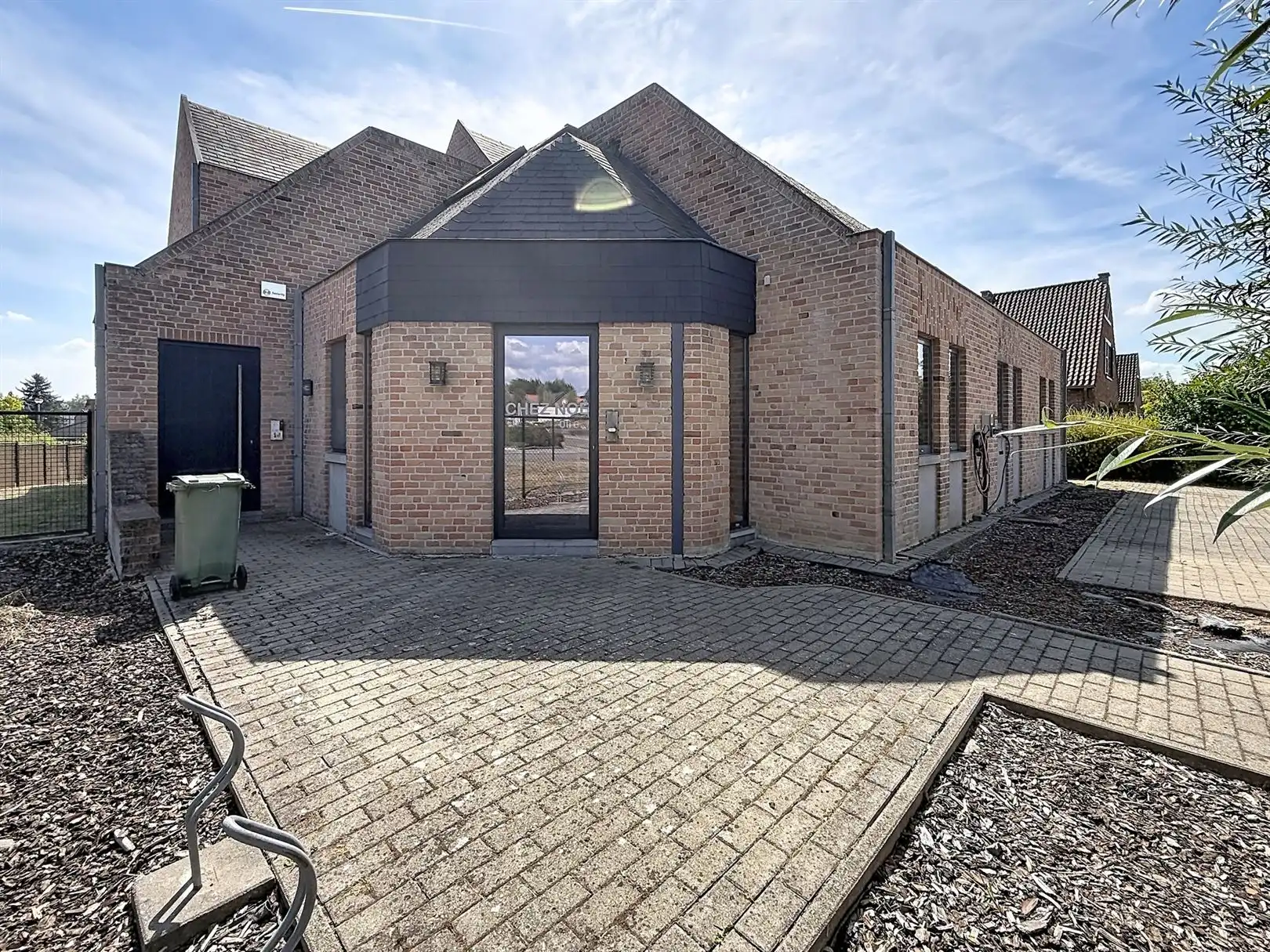 Huis met praktijkruimte, 4 slpks,  2 bdks, 10a 34ca foto 32