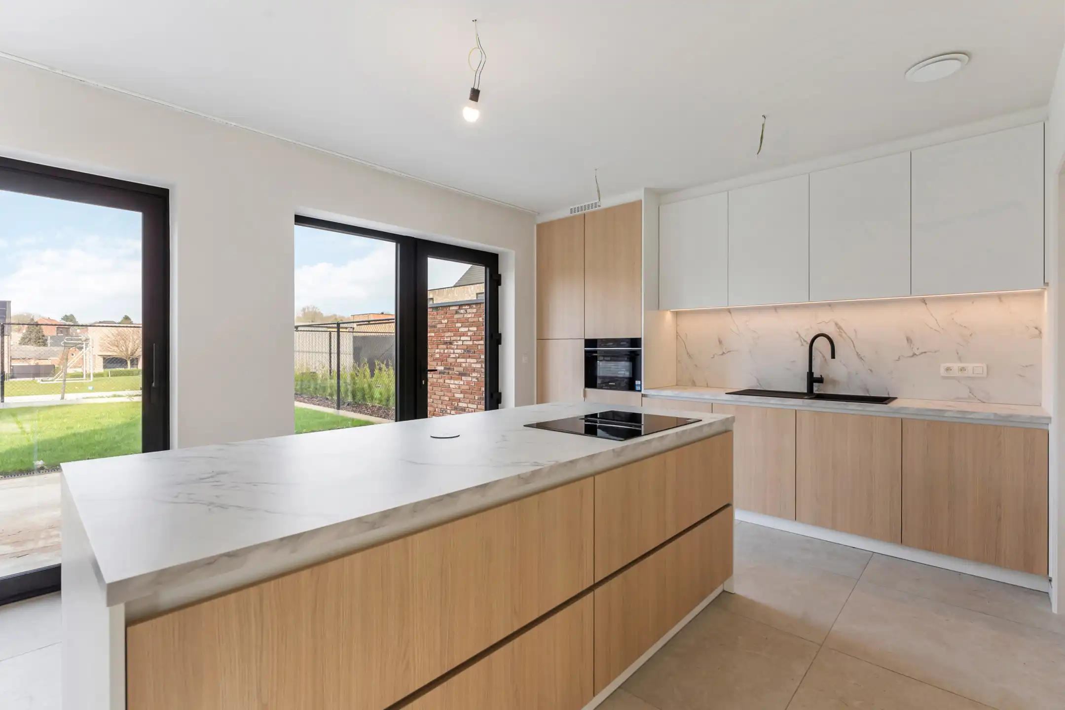 Charmante nieuwbouwwoning met carport te Zichen.  foto 2