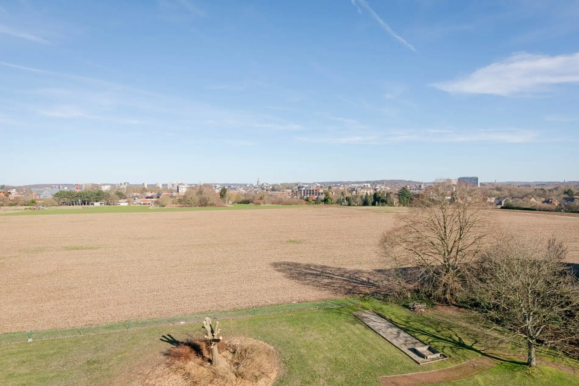 Lichtrijk appartement met panoramisch zicht foto 5