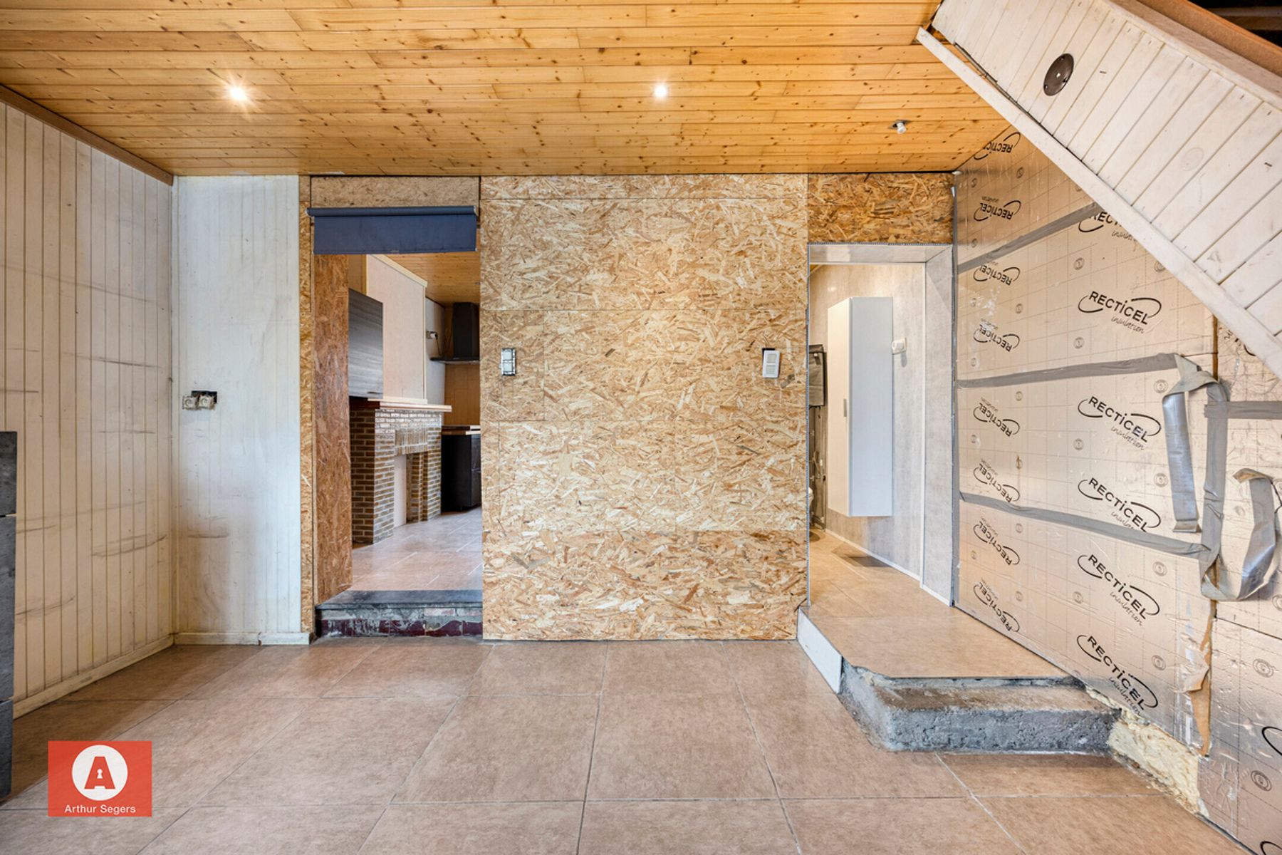 Te renoveren starters-woning of project  foto 10