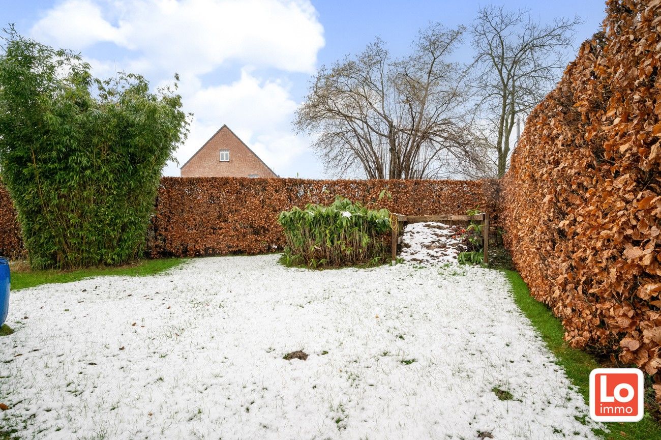 VERKOCHT! Charmante alleenstaande woning met grote tuin te Sint-Amandsberg! foto 23