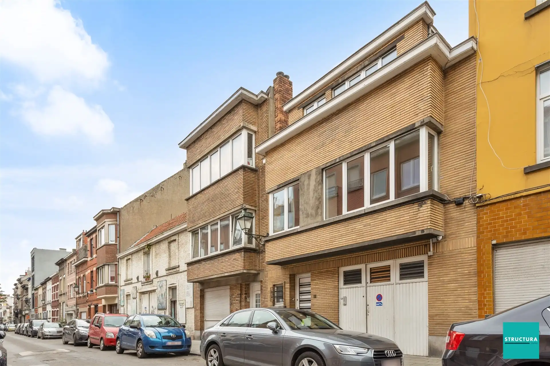 Zeer interessante investering te koop in Anderlecht. 



 foto {{pictureIndex}}