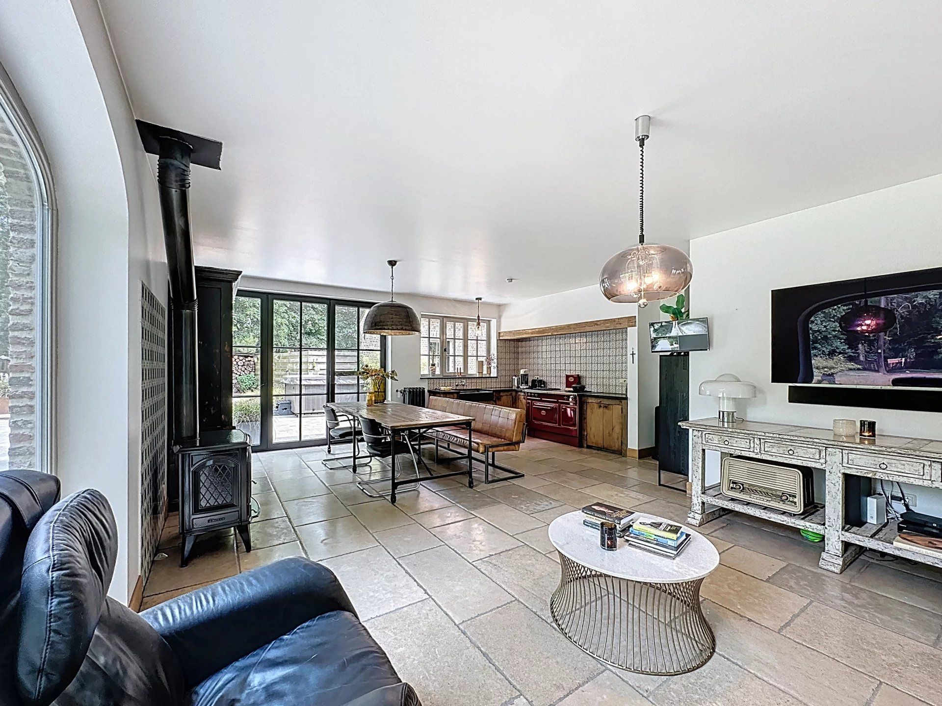 Prachtige villa met 3 slaapkamers op een perceel van +/- 60 are. foto 9