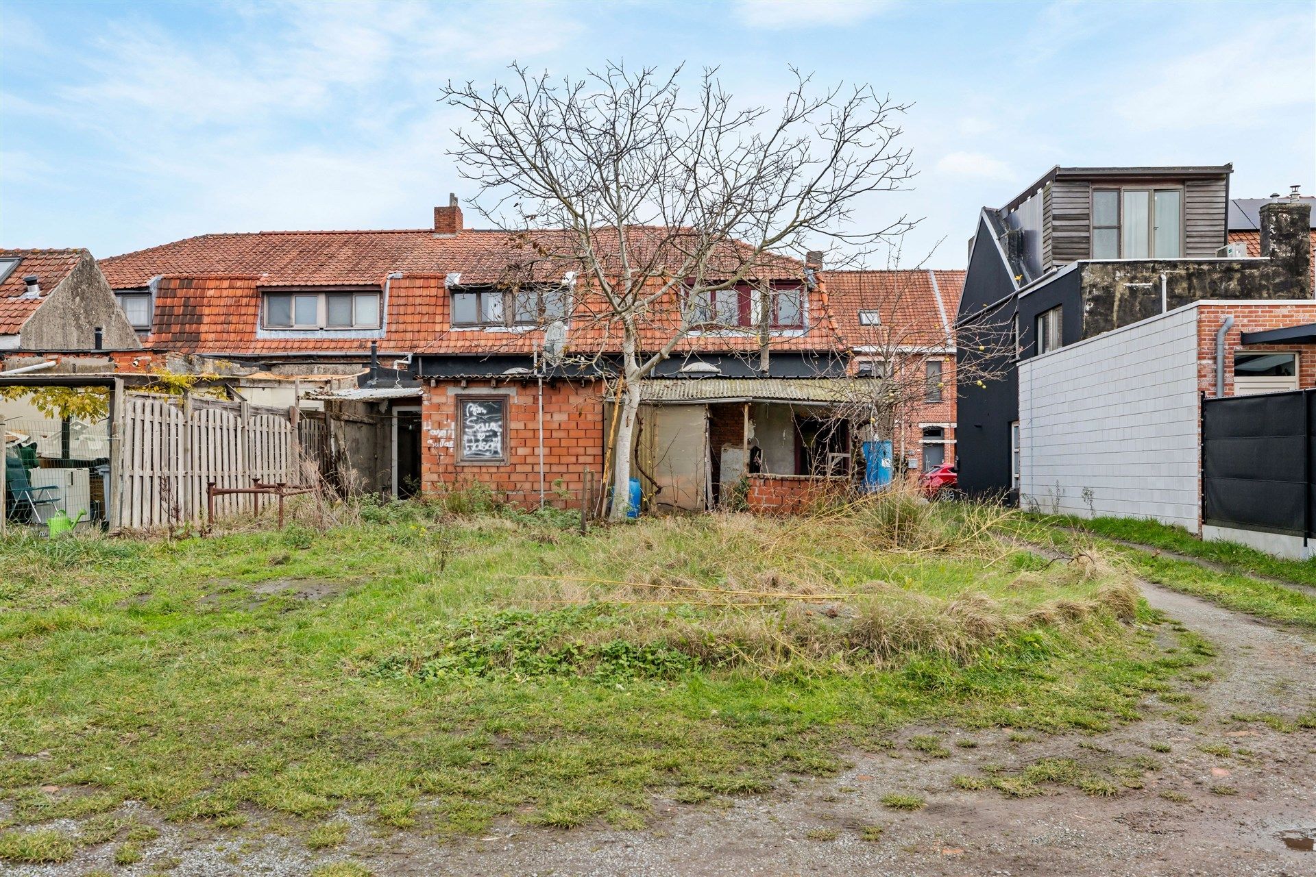 Te renoveren gesloten bebouwing in het centrum van Sint-Gillis-Waas foto 15