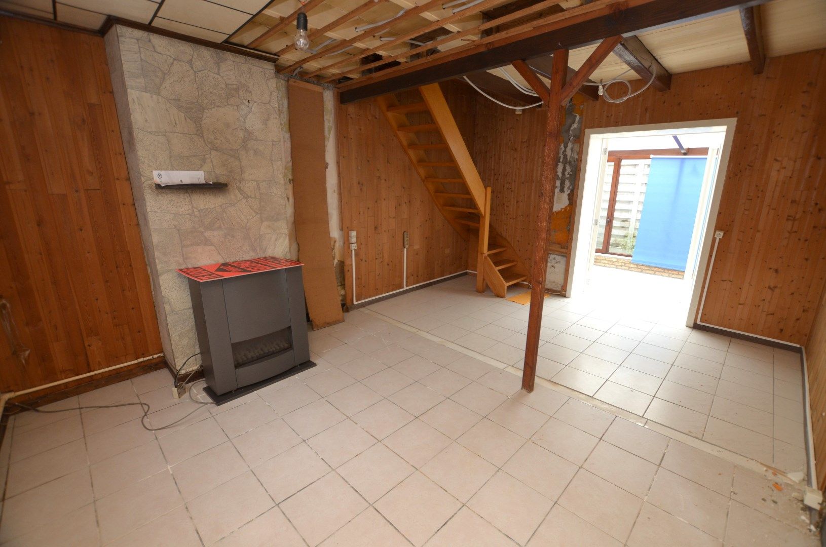 Prachtig gelegen te renoveren woonhuis foto 2