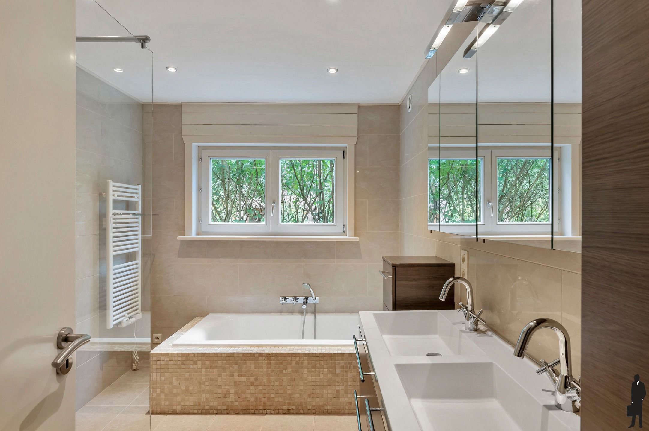 Charmante woning in groene omgeving foto 13