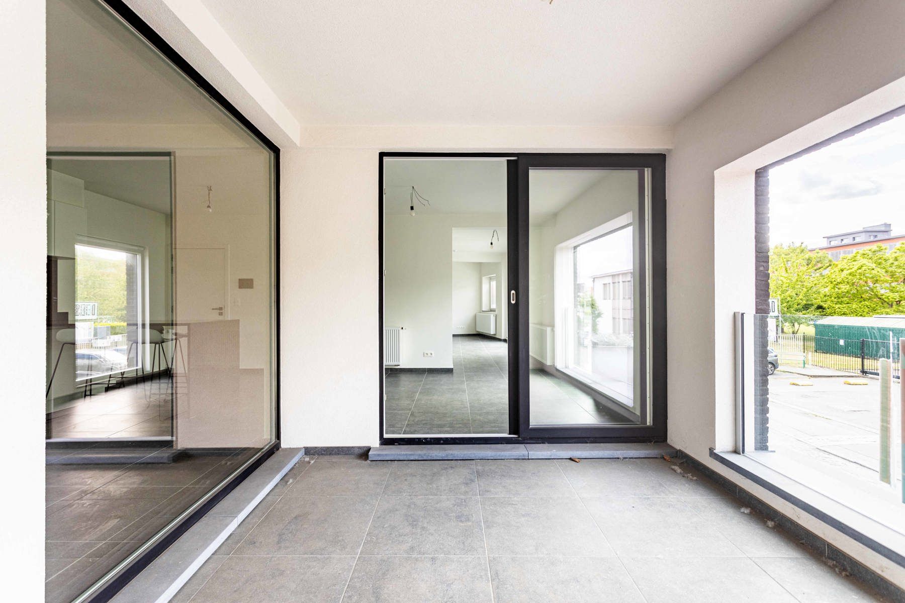 Erg ruim appartement met groot terras! foto 22