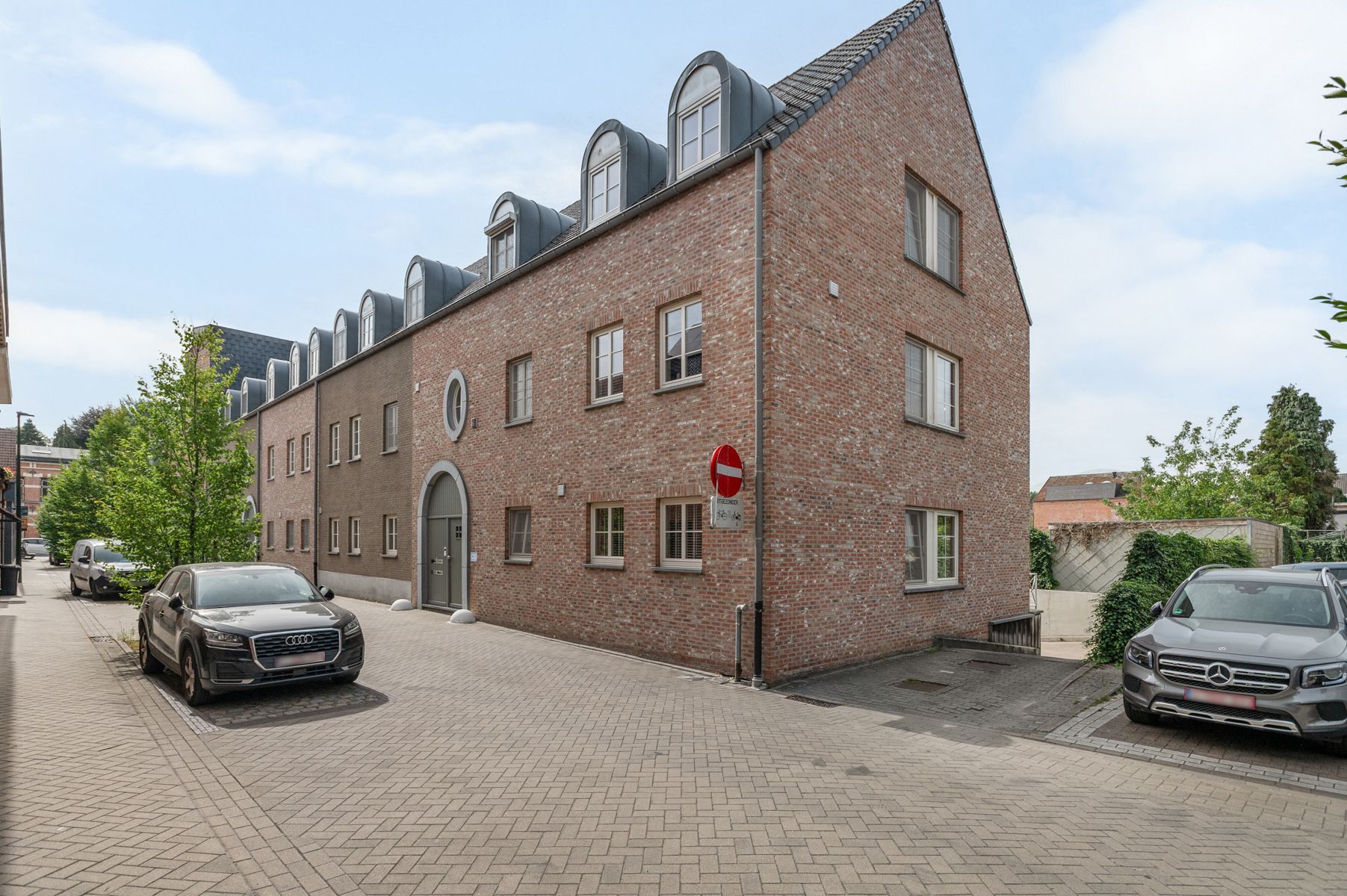 Luxueus  gelijkvloers appartement in centrum Schilde.  foto {{pictureIndex}}