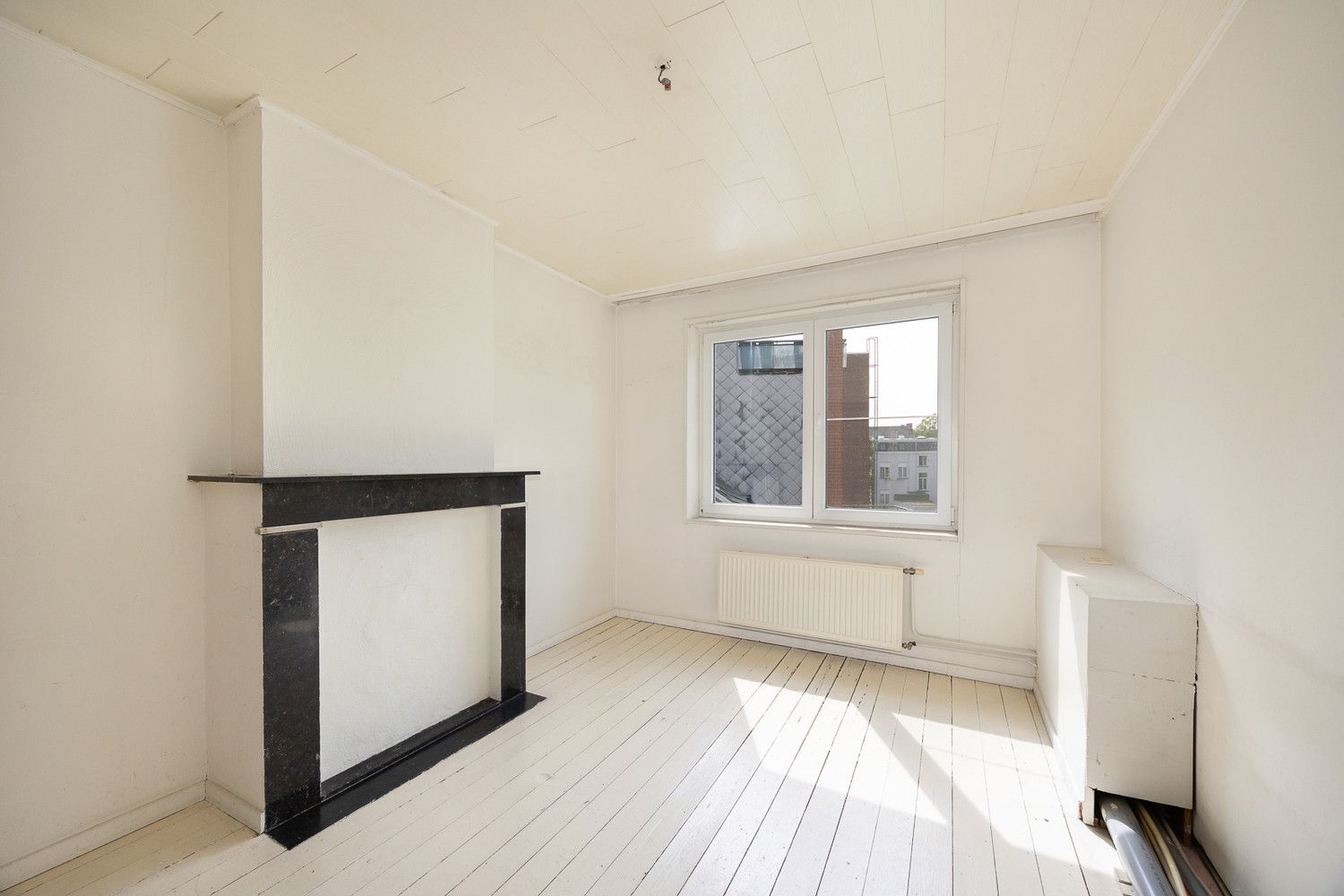 Te renoveren burgerwoning met ruime garage te Antwerpen-centrum foto 15