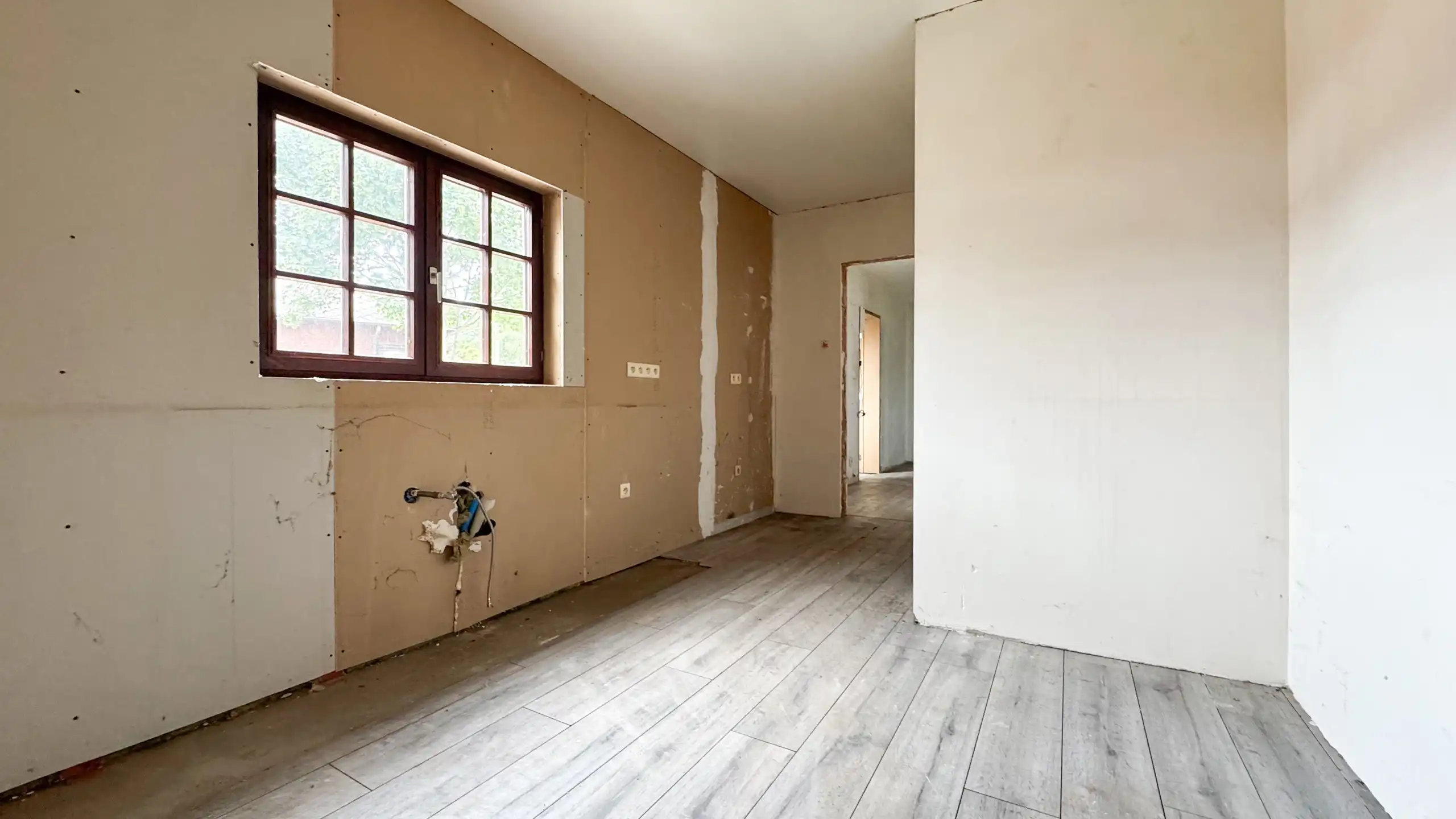 Deels gerenoveerde woning op rustige locatie in Heusden! foto 8