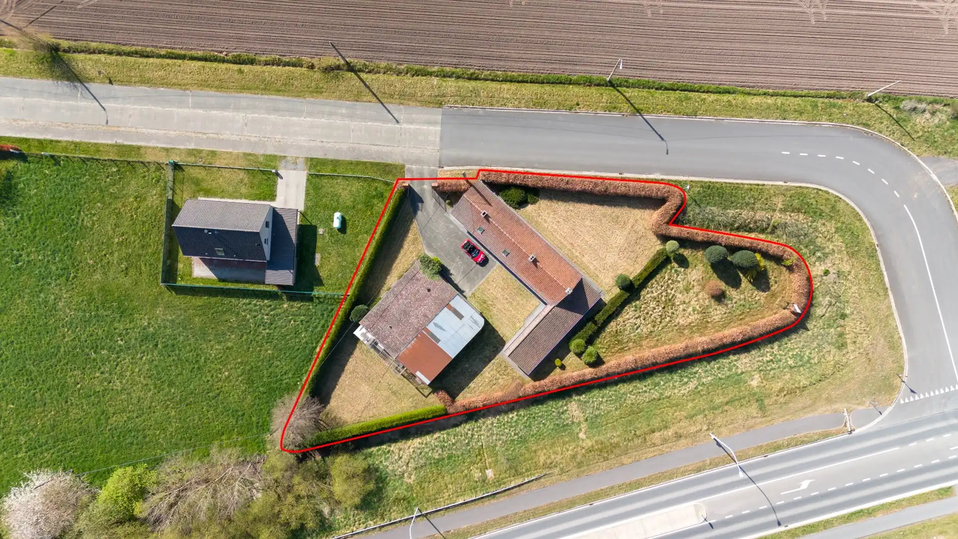 Hoofdfoto van de publicatie: Landelijke woning met groot bijgebouw in Kruisem