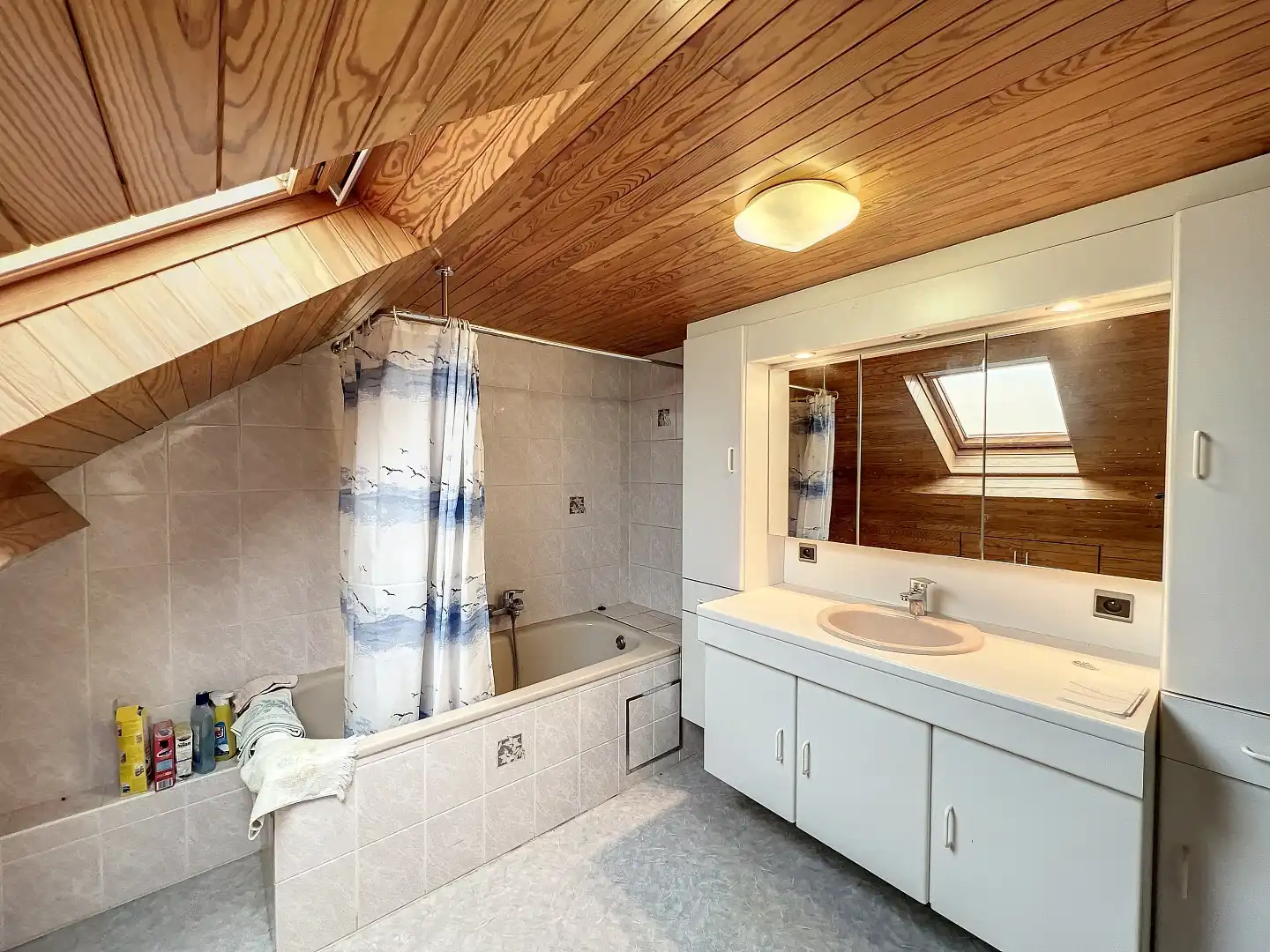 Ruime hoekwoning op gunstige locatie nabij Tennisclub van Oostende. foto 26