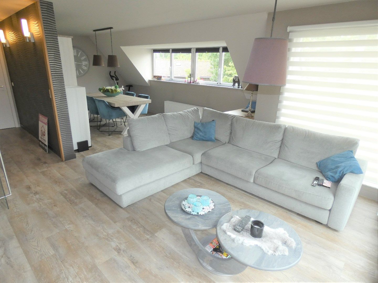 Appartement (104 m²) met 2 slpk, 2 terrassen en garage, Eernegem. foto 2