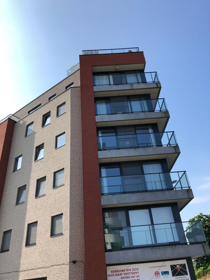 2-slpk-APP + ruime garage foto 4