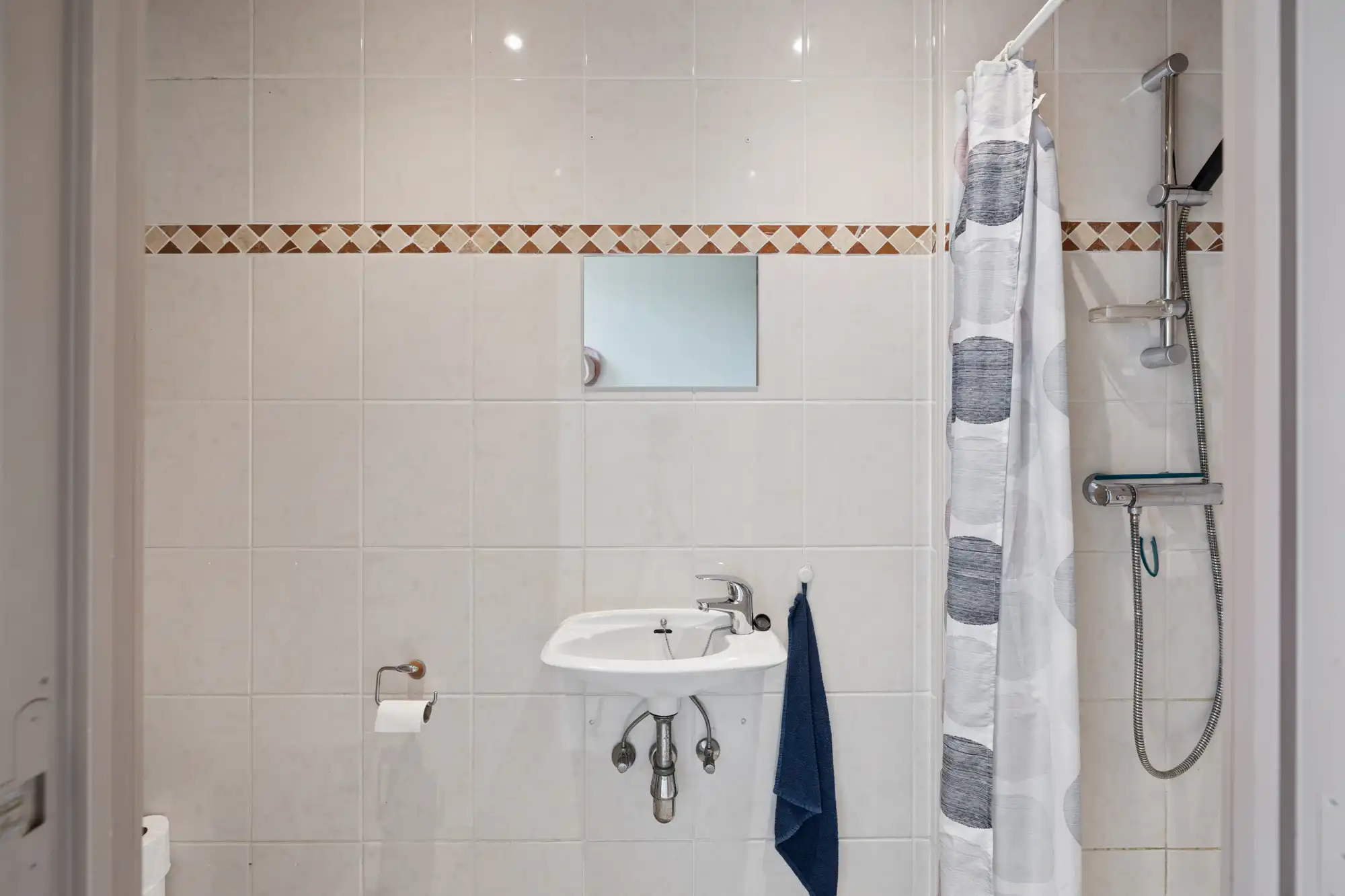 Instapklare woning met 3 slaapkamers en grote tuin foto 11