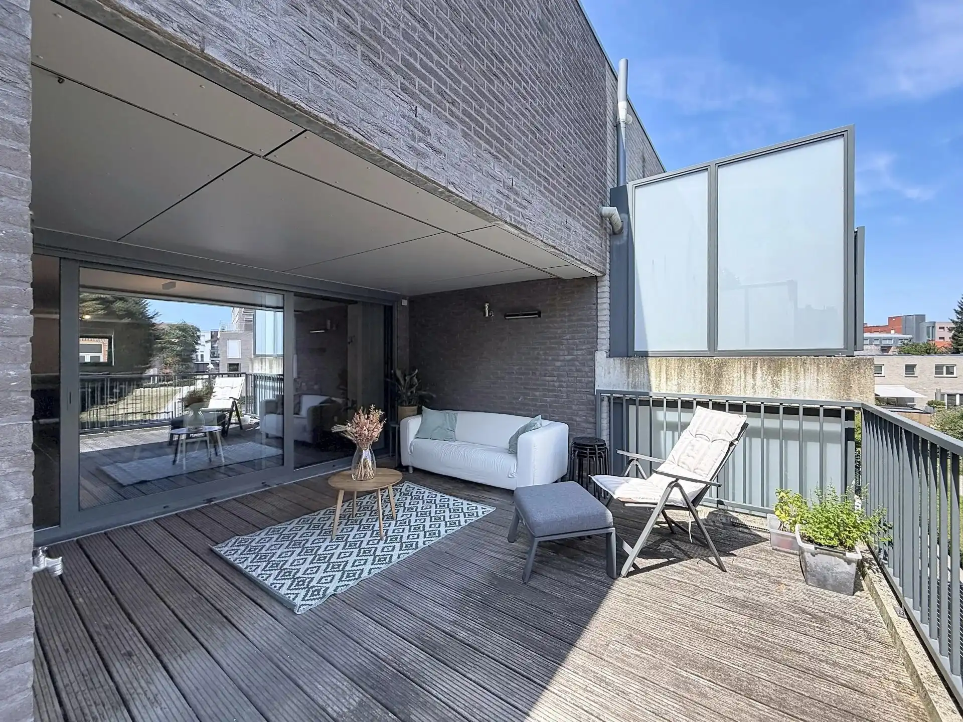 Luxe triplex met dubbele garage, 5 slaapkamers en 2 badkamers  in hartje Mol centrum foto 17