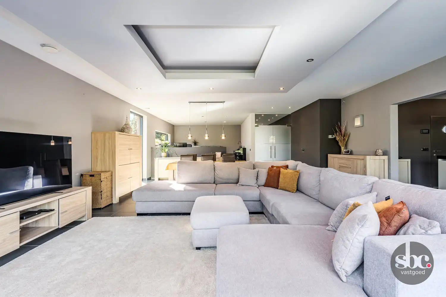 Moderne villa op riant perceel met verwarmd zwembad te Zonhoven foto 3
