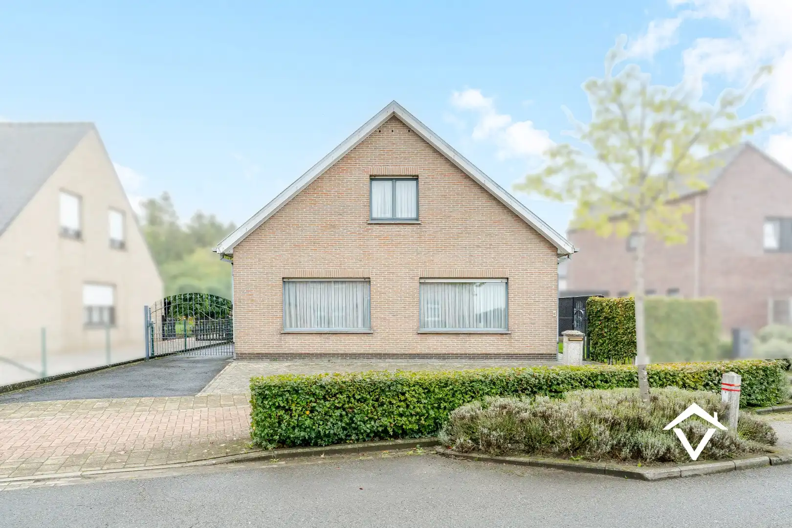 Alleenstaande woning met zuidgerichte tuin, garage en 4 slaapkamers te Ichtegem foto 30