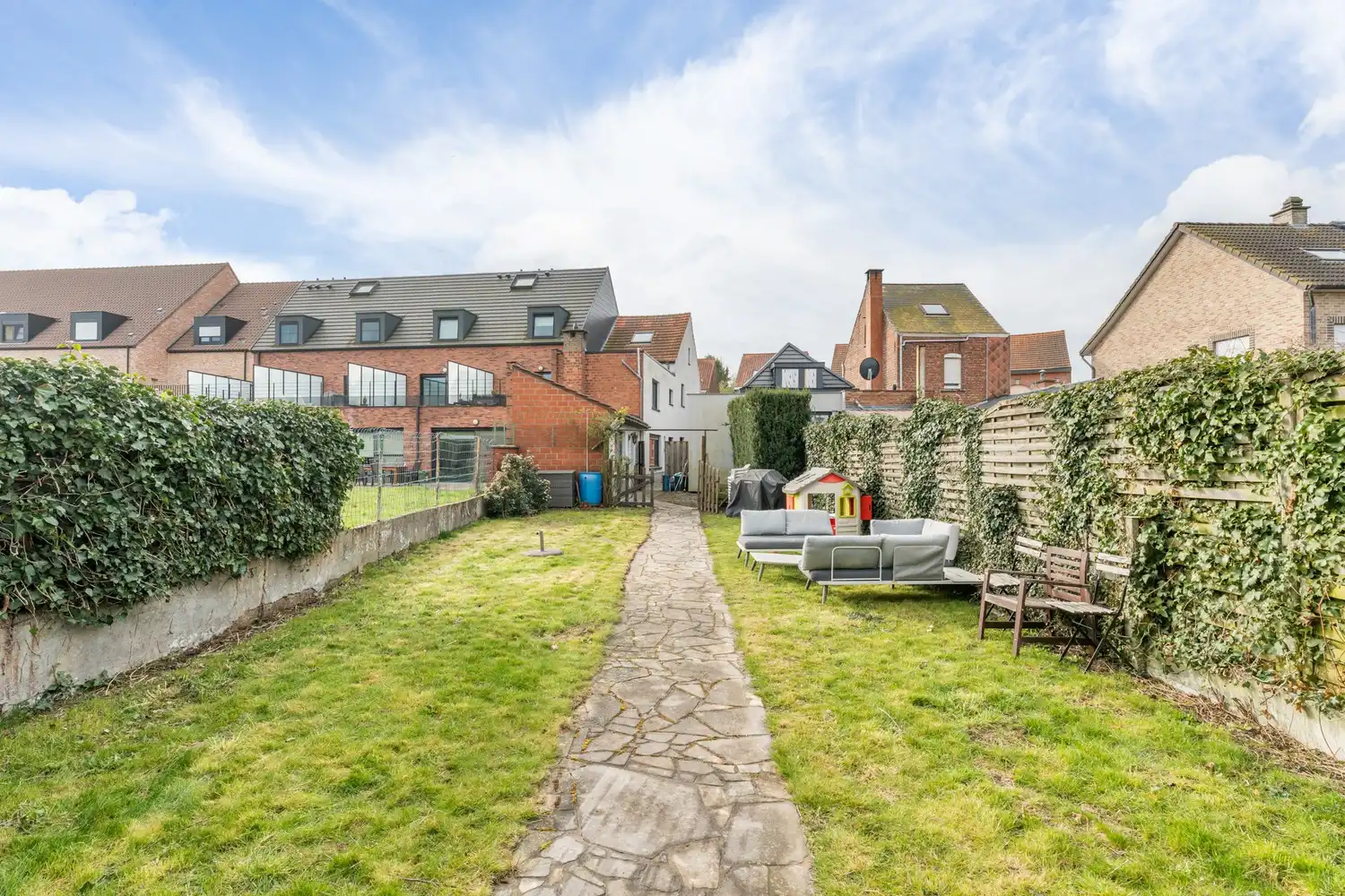 Gerenoveerde driegevelwoning met 3 slaapkamers, een tuin en een autostaanplaats te Wilsele! foto 23