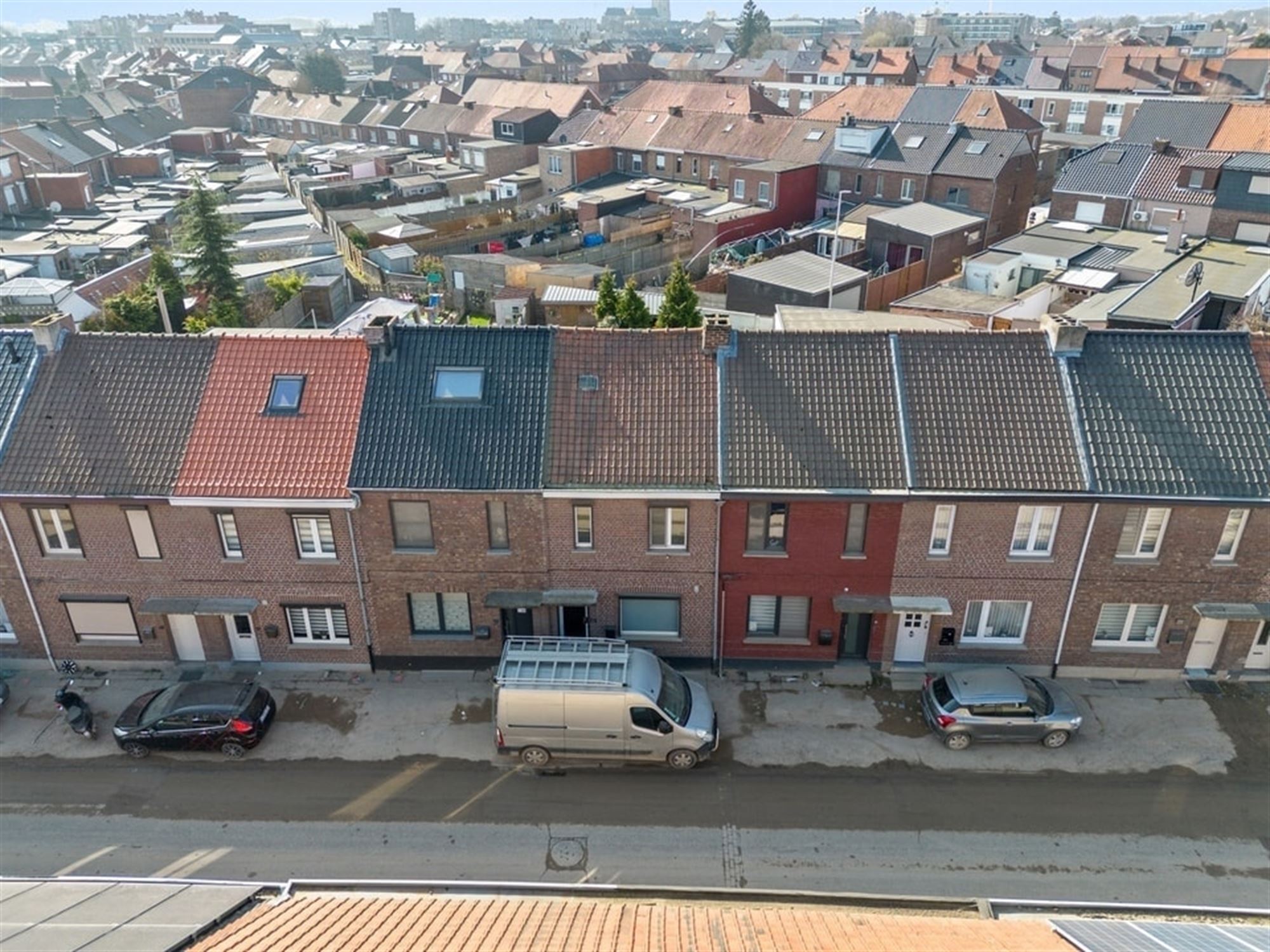 OP TE FRISSEN RIJWONING VLAKBIJ HET CENTRUM VAN TONGEREN  foto 3