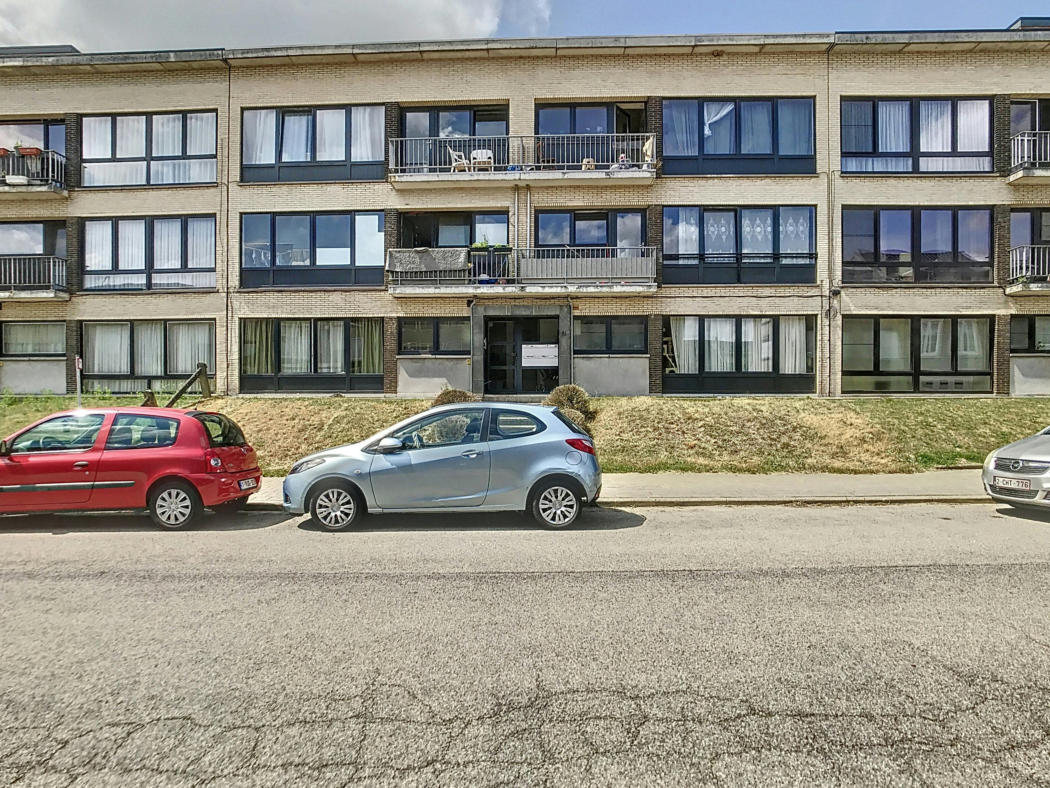 Opbrengsteigendom met 6 appartementen en 6 garages in Temse foto 3