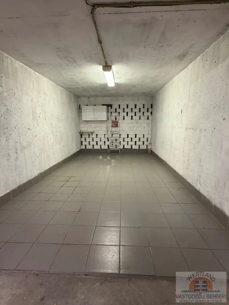Gesloten garagebox foto 2