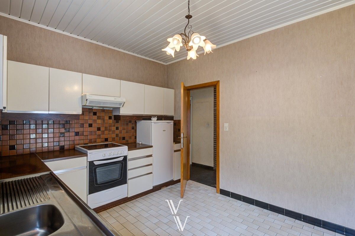 Mooi te renoveren landhuis met 3 slpk foto 6