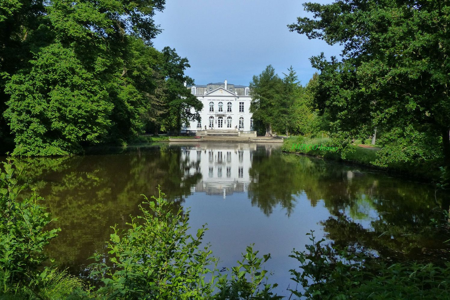 prachtig KASTEEL in voormalig voorouderlijk domein Belgische Koninklijke Familie foto 2