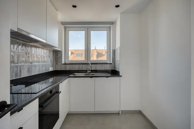 Volledig nieuw gerenoveerd appartement foto 4
