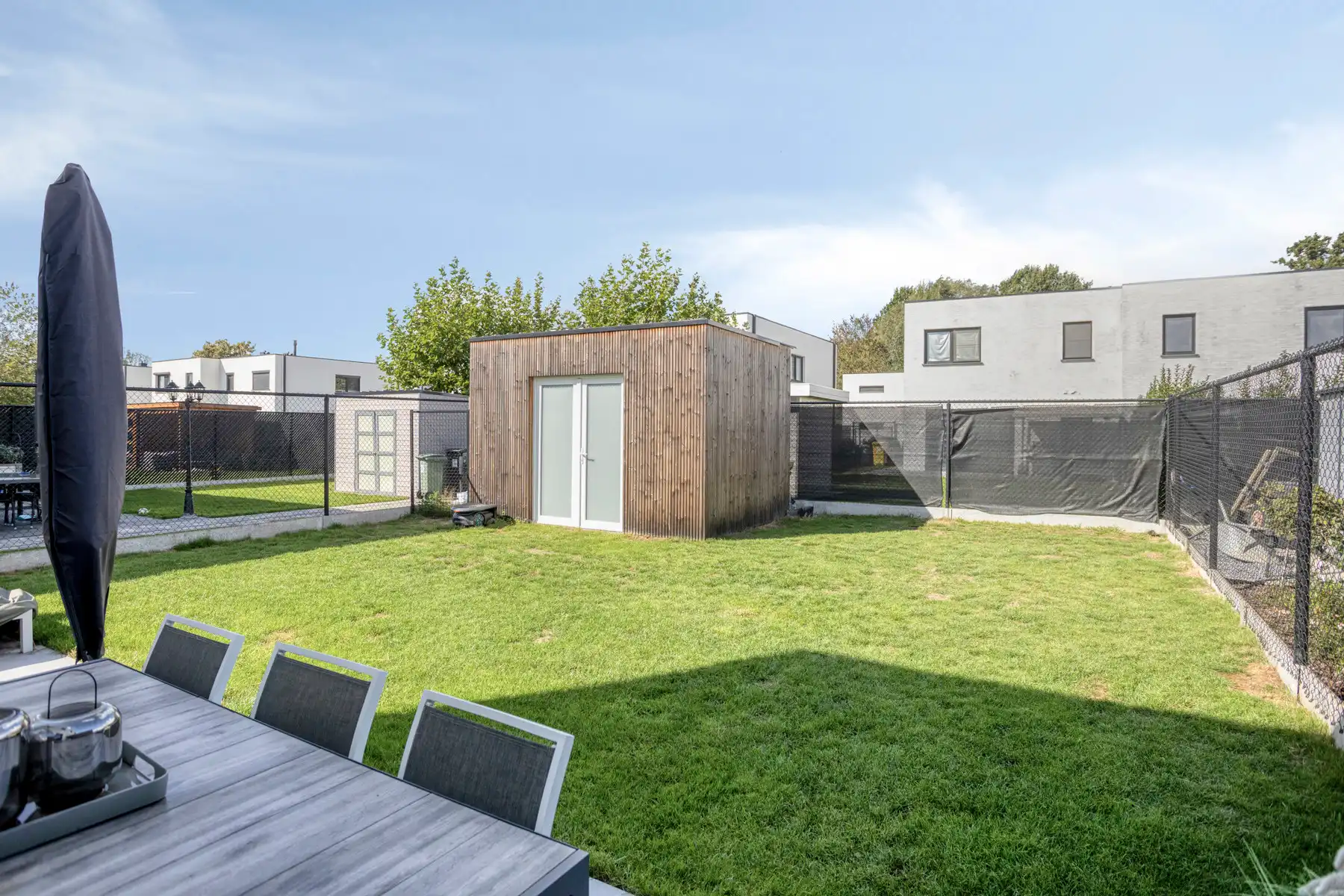 Volledig instapklare moderne halfopen woning in rustige wijk foto 31