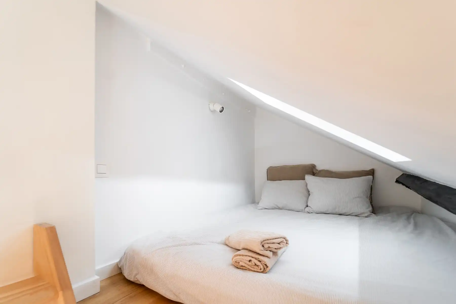 Gerenoveerd beleggingspand van 4 units in hartje Antwerpen foto 4