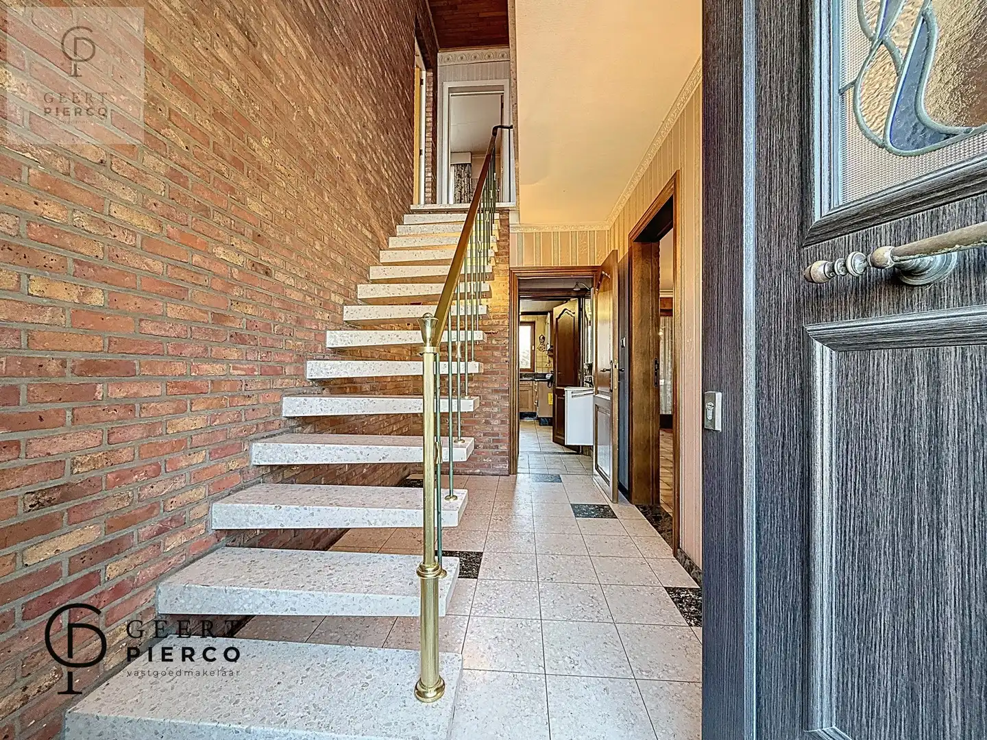 Statige woonst te Landen foto 2