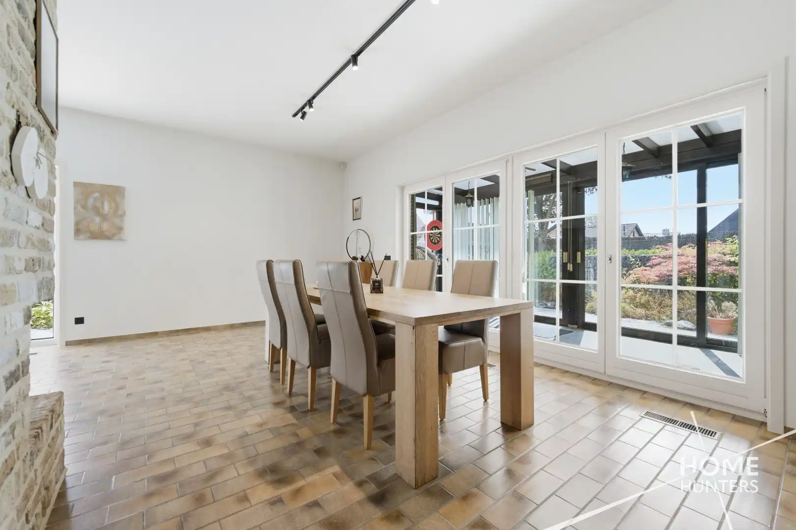 Alleenstaande woning met prachtige tuin en tal van extra troeven in een rustige wijk te Wervik foto 16