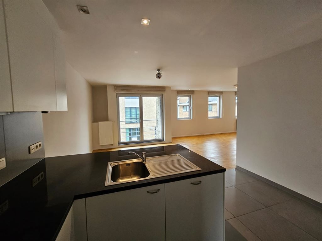 ruim 3 slaapkamer appartement foto 5