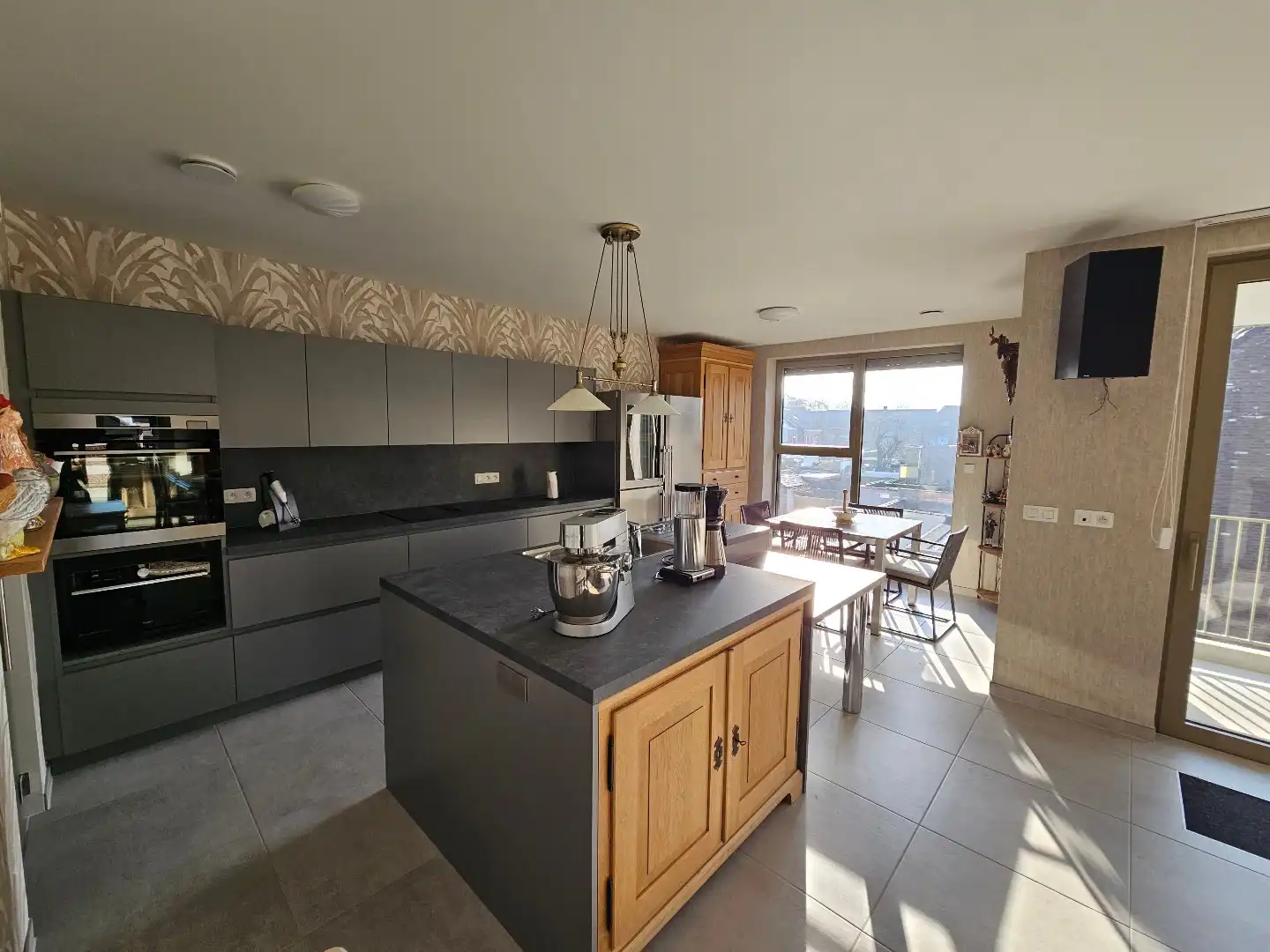 Lichtrijk & energiezuinig - luxe BEN-appartement met 3 slaapkamers en ruim terras foto 6