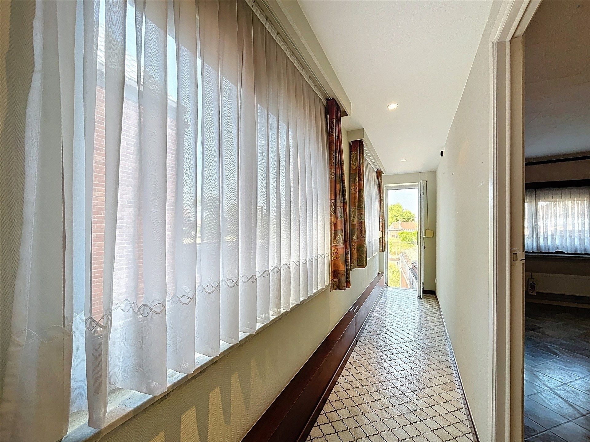 Ruime woning met garage op perceel van 512 m² foto 18