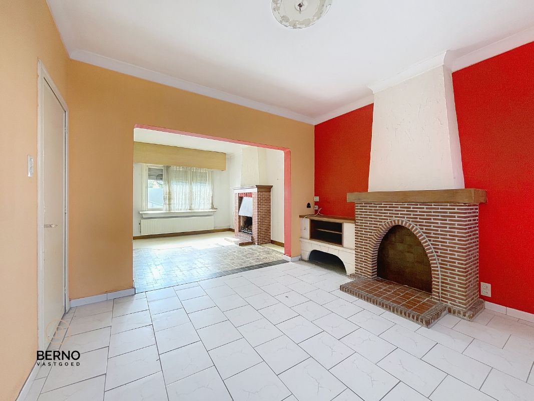 Statige, ruime woning met mooie tuin foto 3