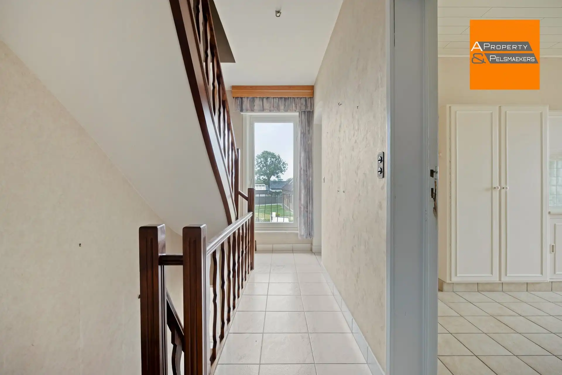 Kleine opbrengsteigendom met 2 appartementen te renoveren foto 16