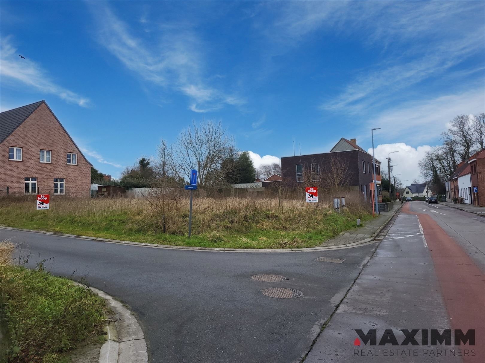Bouwgrond met goedgekeurde bouwvergunning foto 2