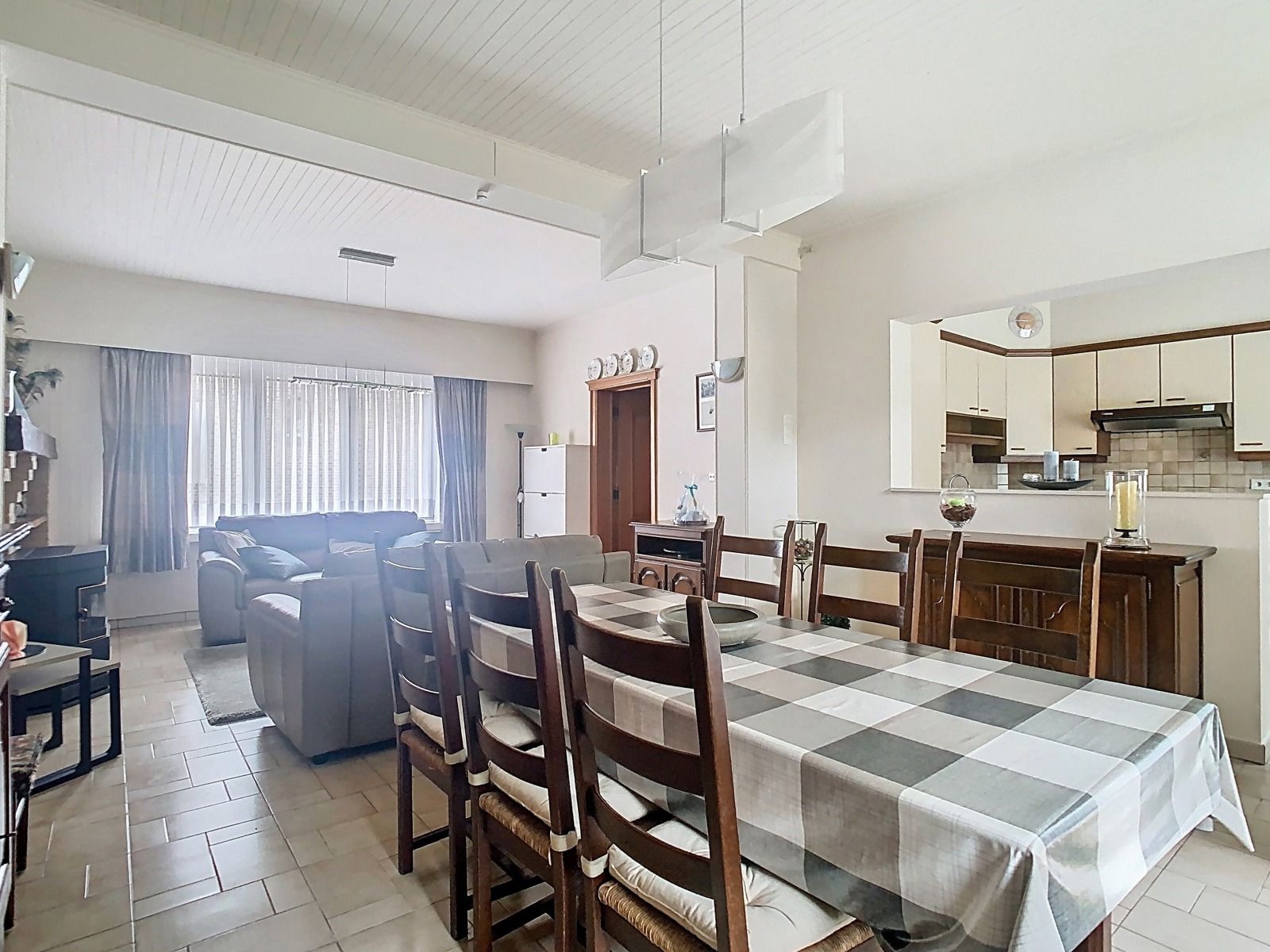 Instapklare alleenstaande woning met 3 SLPK, tuin én garage! foto 5