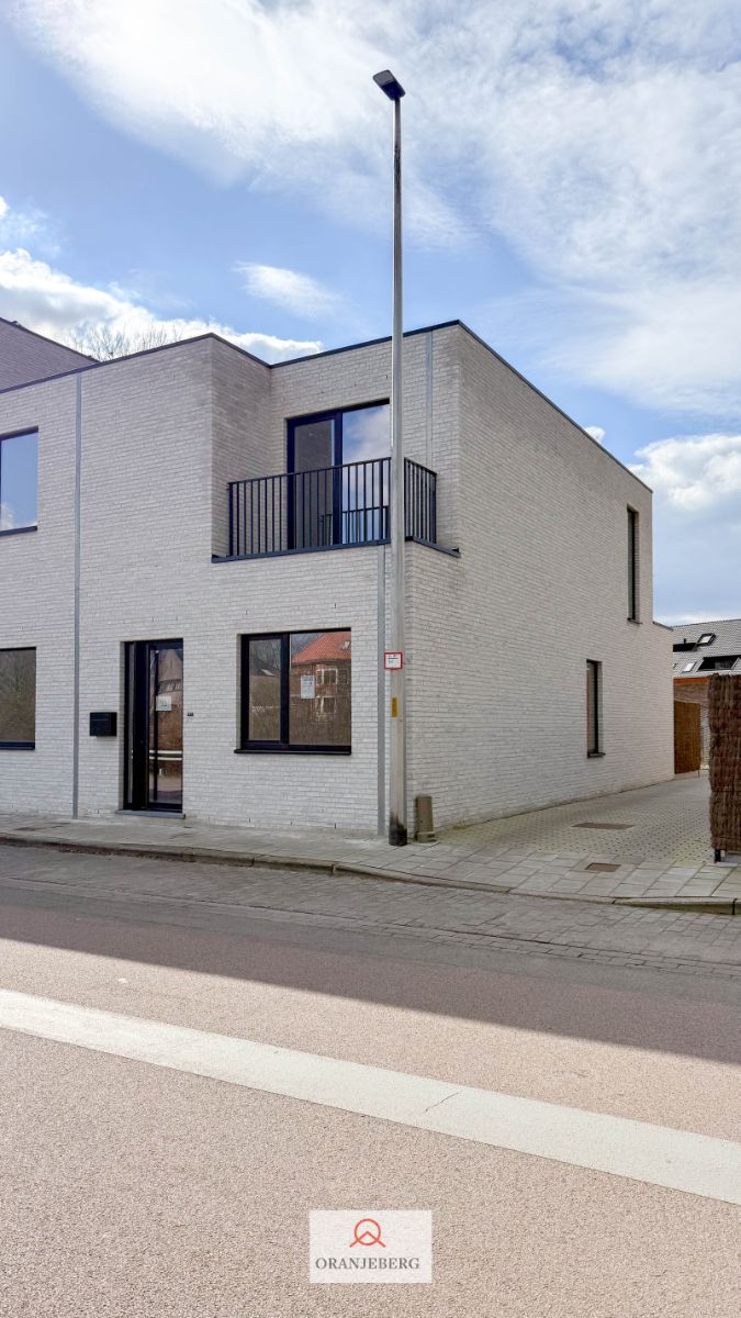 LAATSTE ieuwbouwwoning met 3 slpk's en tuin. TOPPER aan het water. In groene oase. foto 6